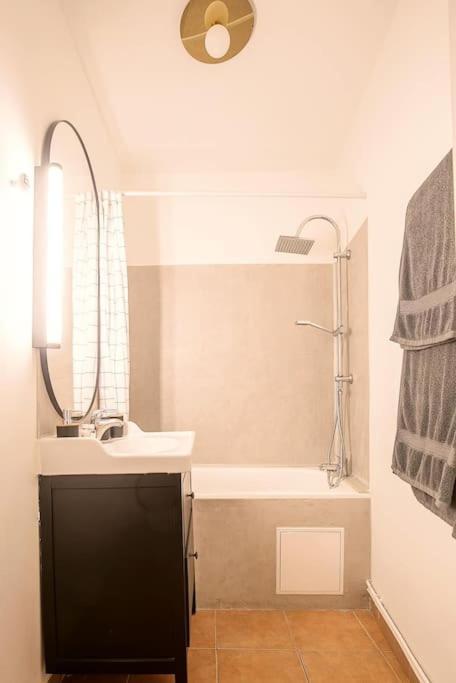 Rare Appart 2 Chambres En Duplex Design Au Panier Marsella Exterior foto